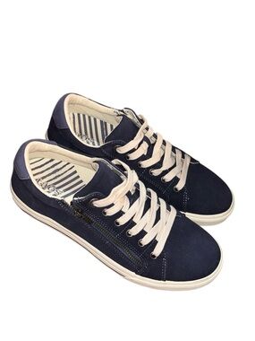 Taos Navy Comfort Sneakers